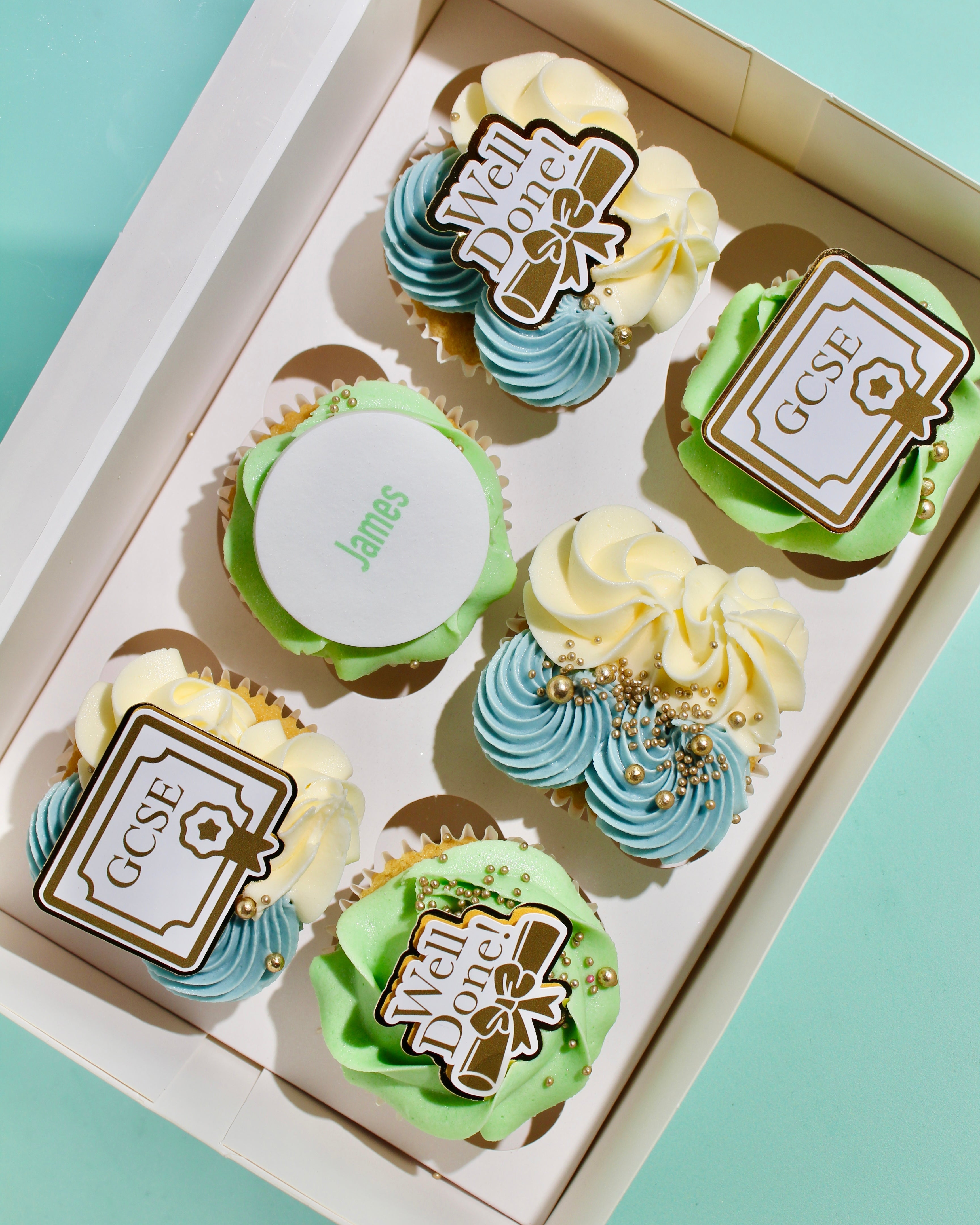Result's Day Cupcakes