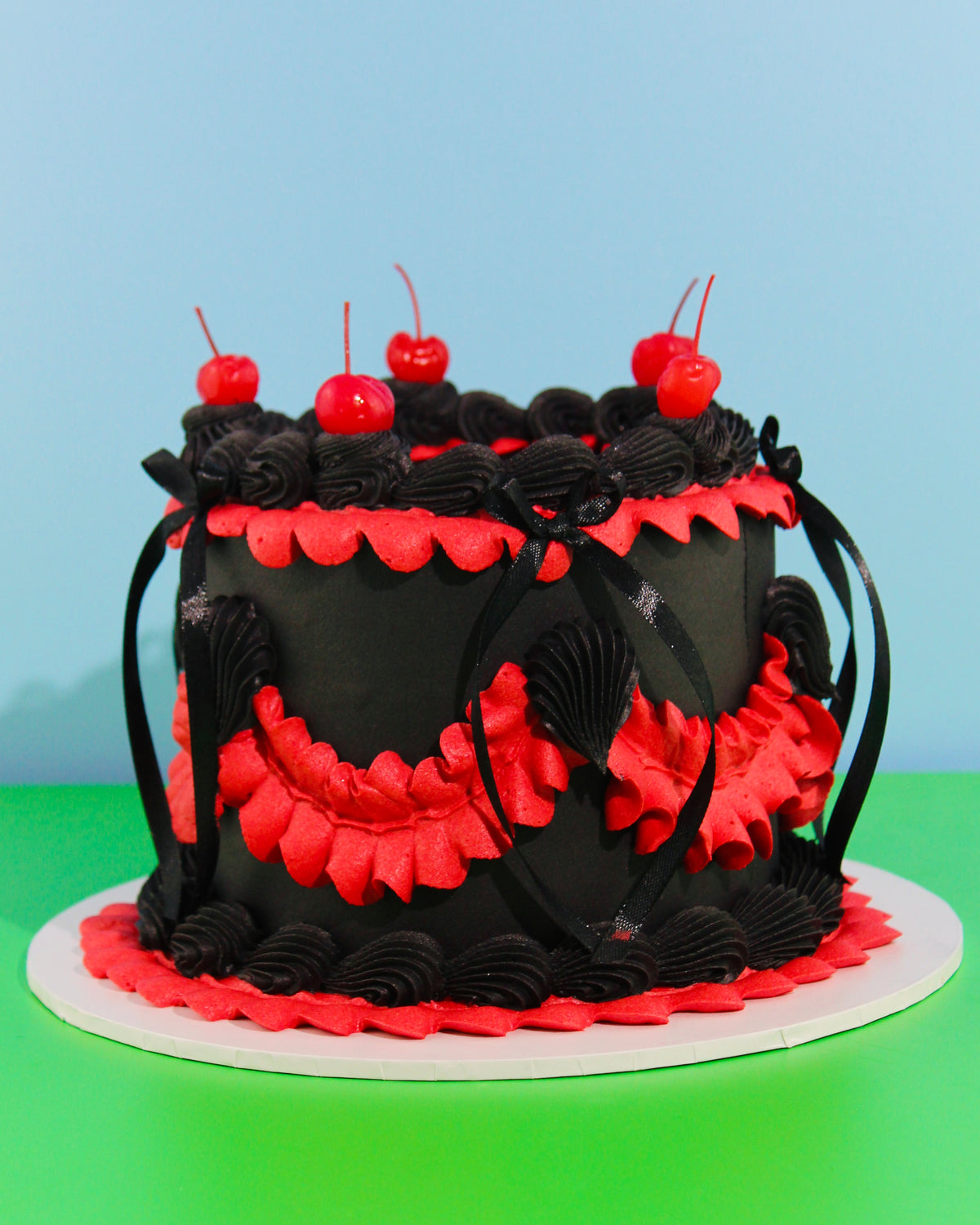 Rouges Cakes Midnight Rouge Cake | Black & Red Vintage | London Delivery & Beyond ...