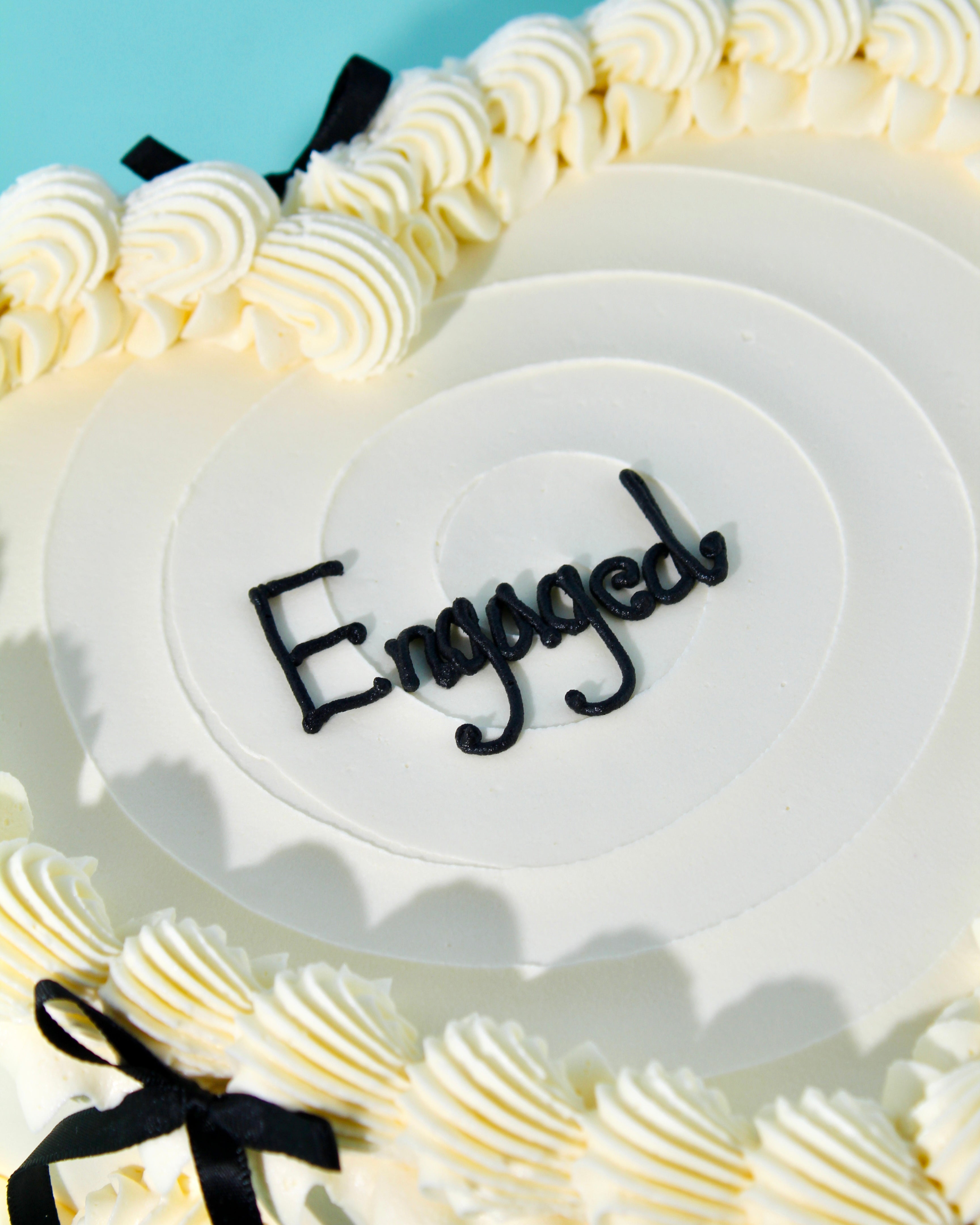 Design Your Own Vintage Cake
