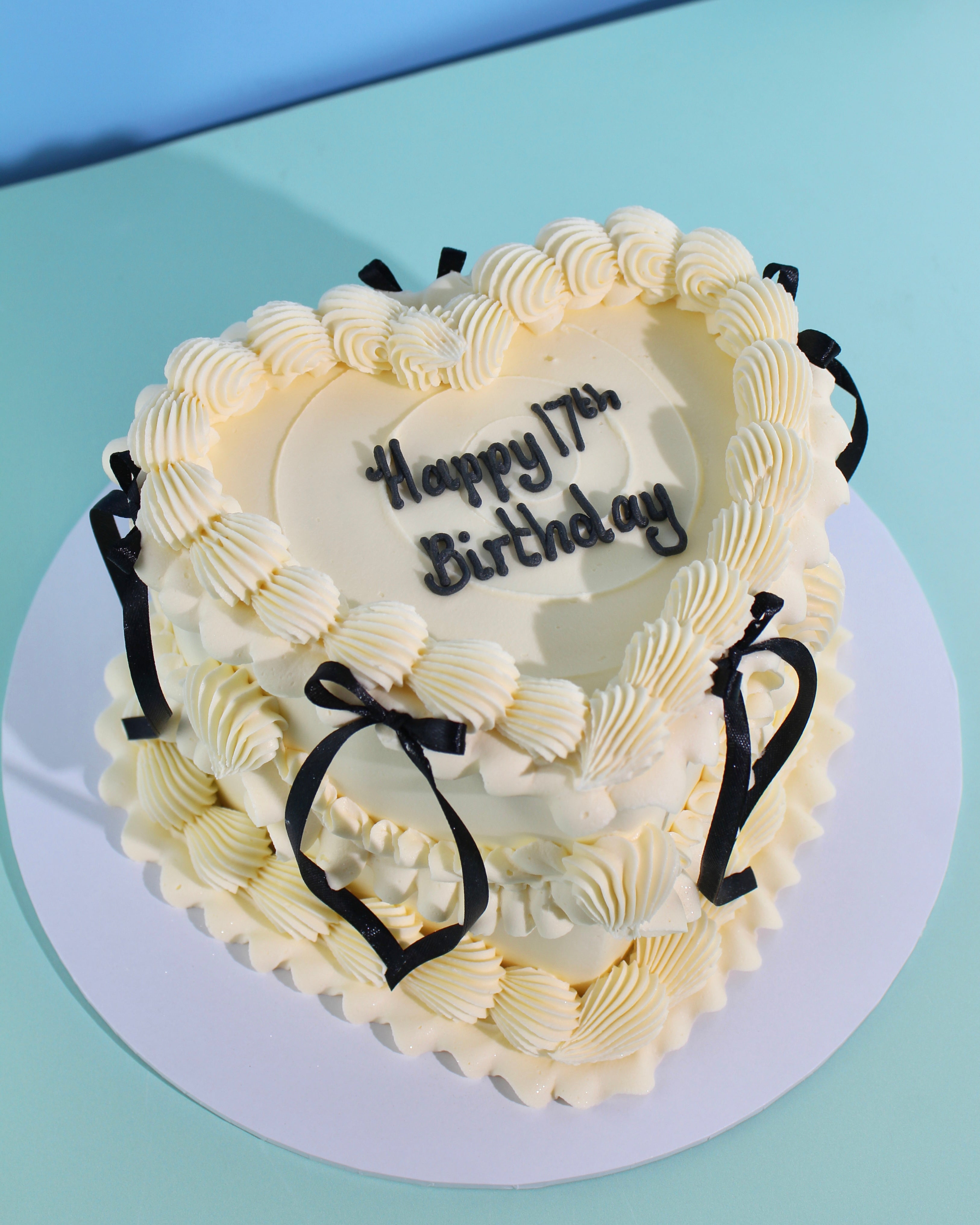 Design Your Own Vintage Heart Cake