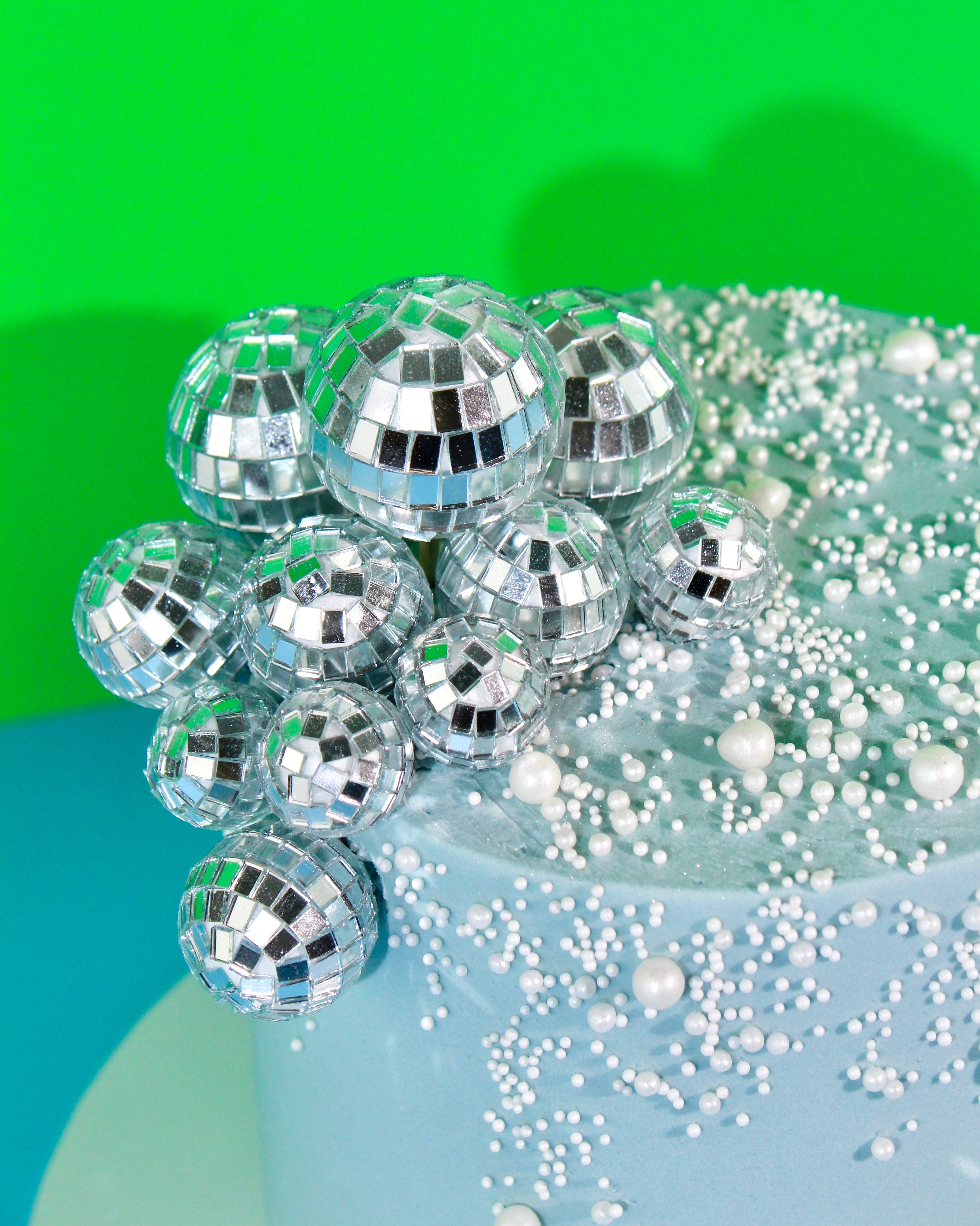 Disco Pearl Cake