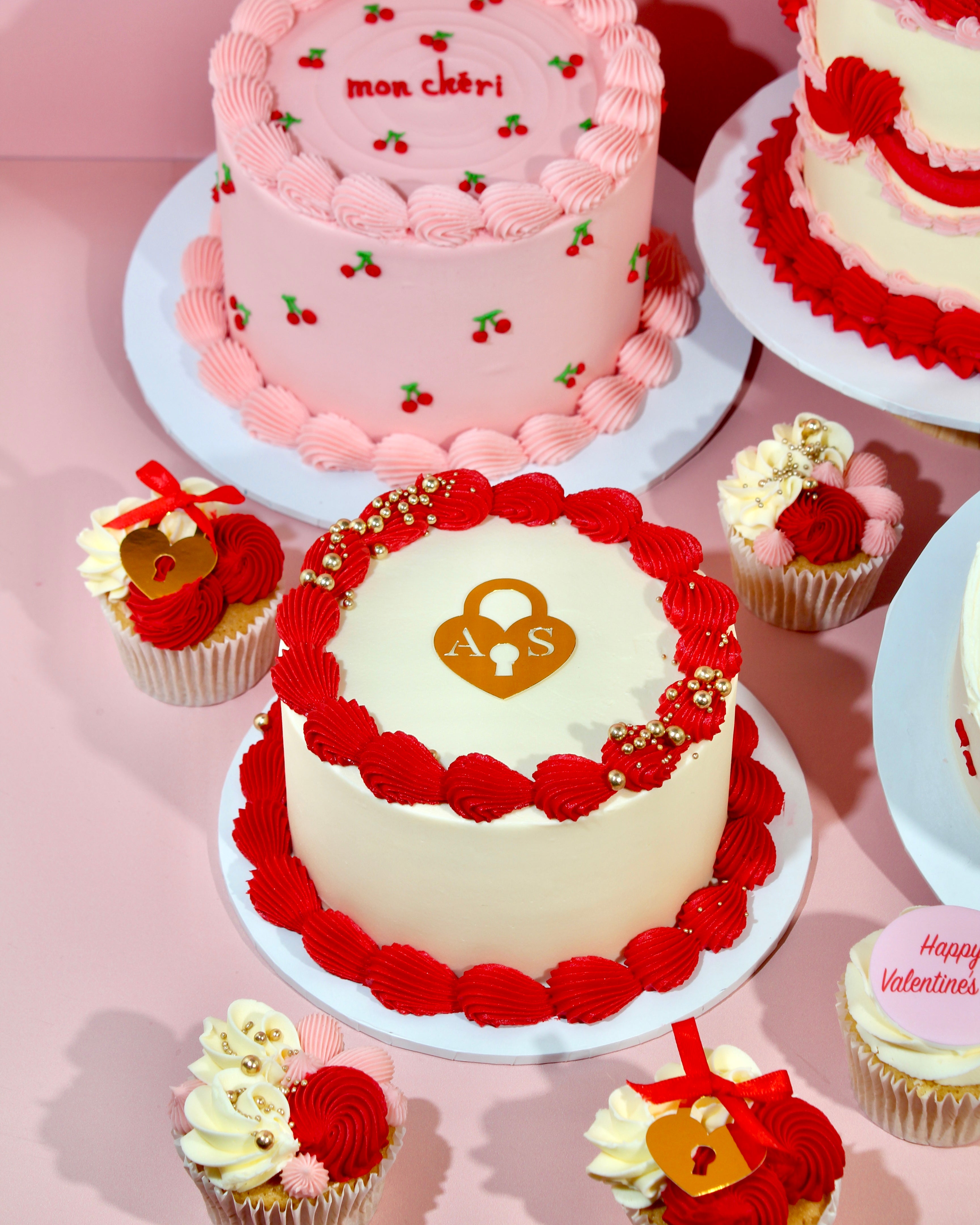 Romantic heart locket cake with buttercream piping for Valentine’s Day