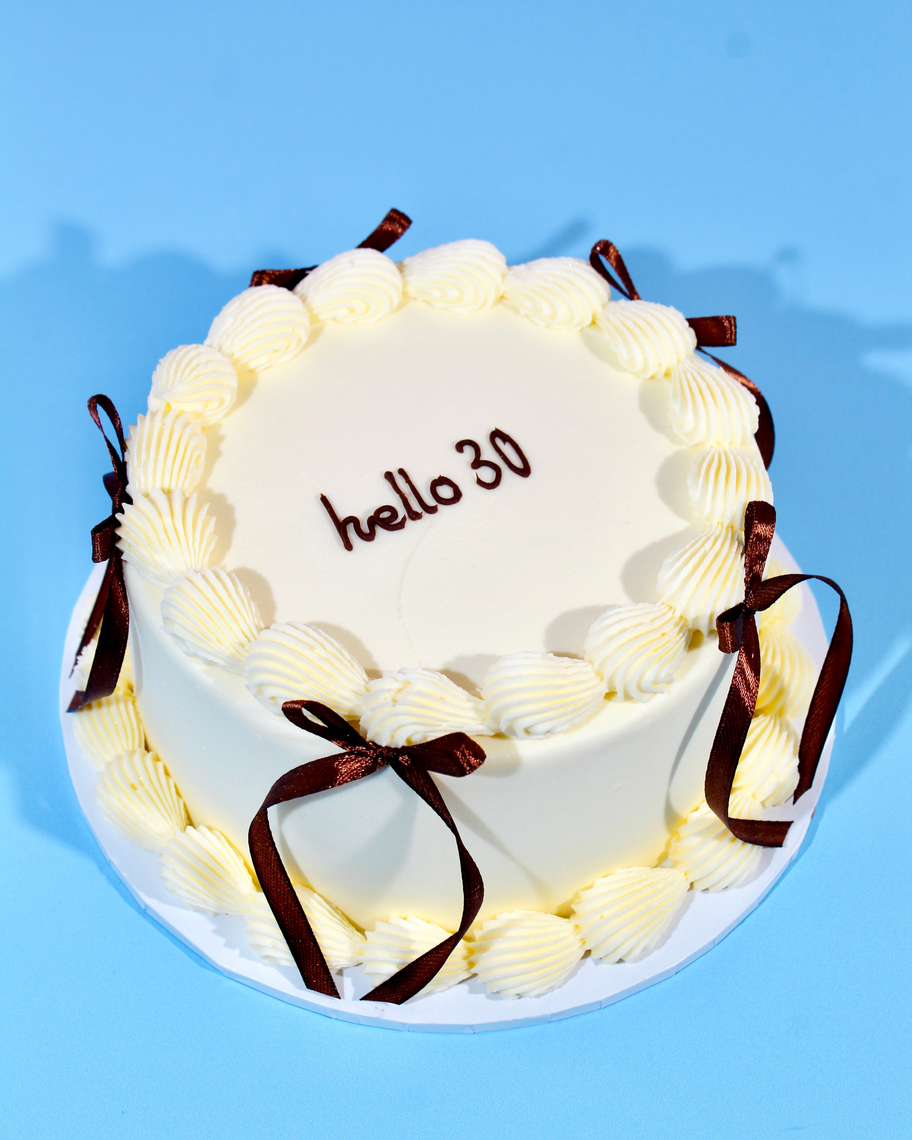 Mini Message Bow Cake