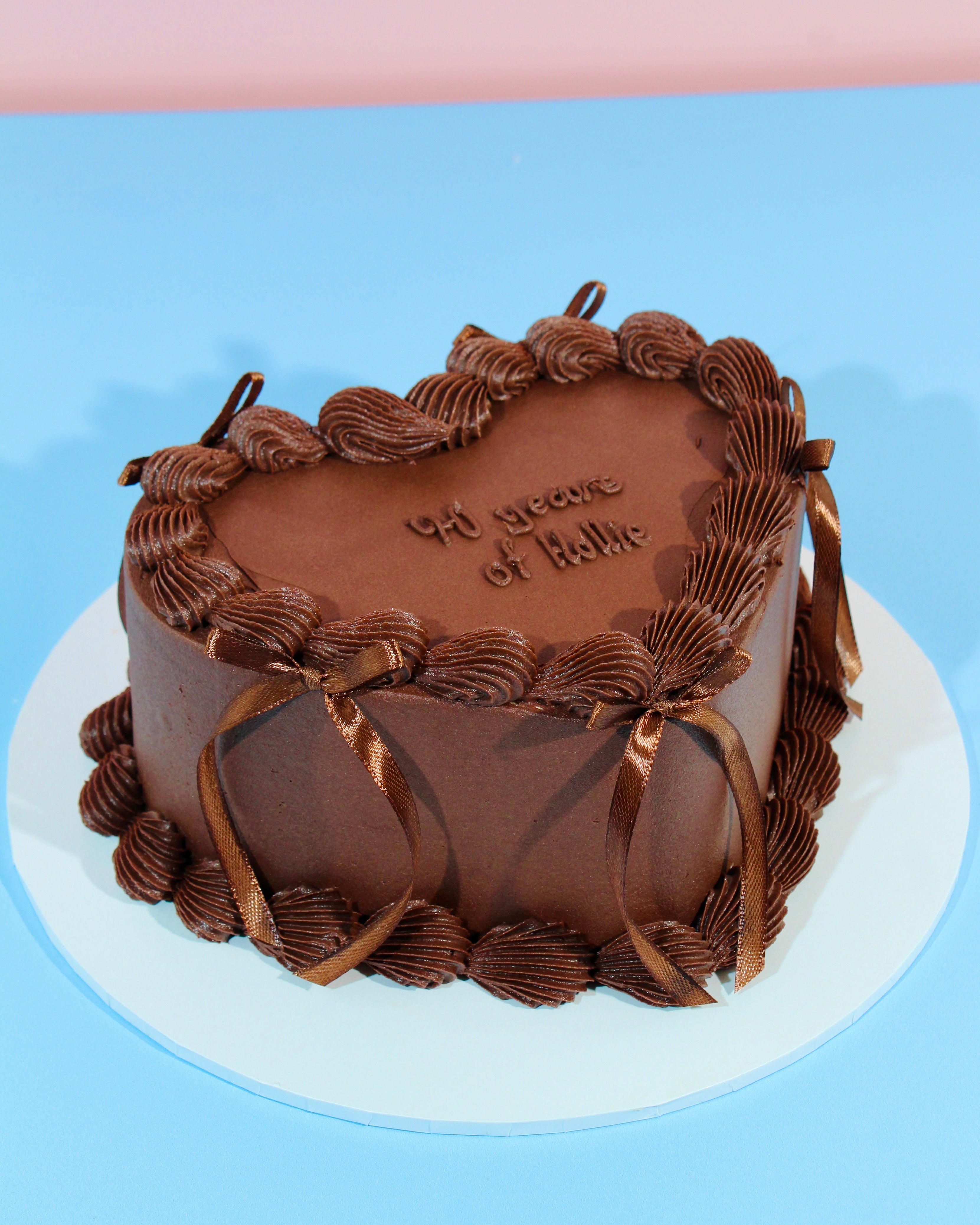 Heart-Shaped Mini Message Bow Cake