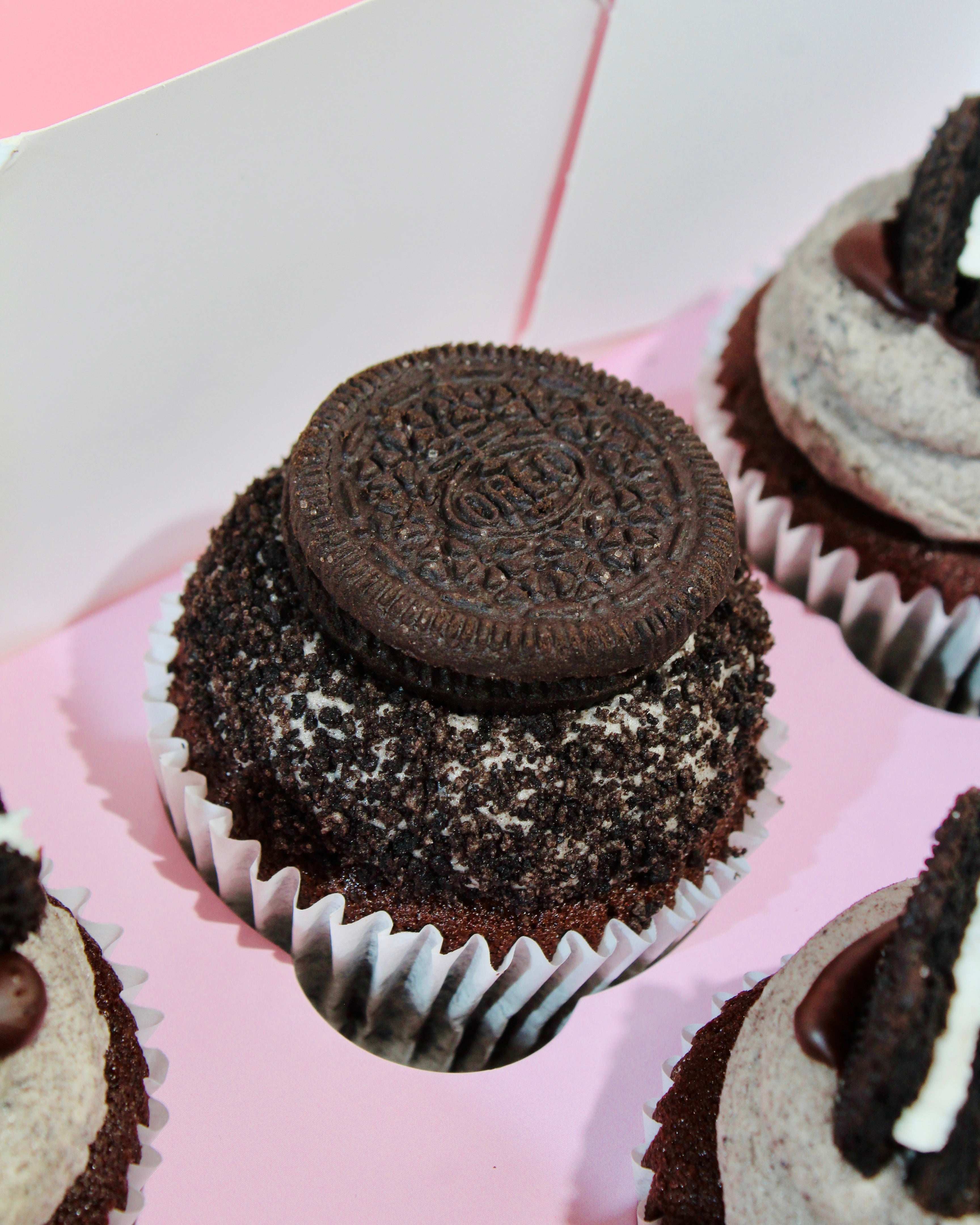 Chocolate Oreo cupcakes with buttercream frosting