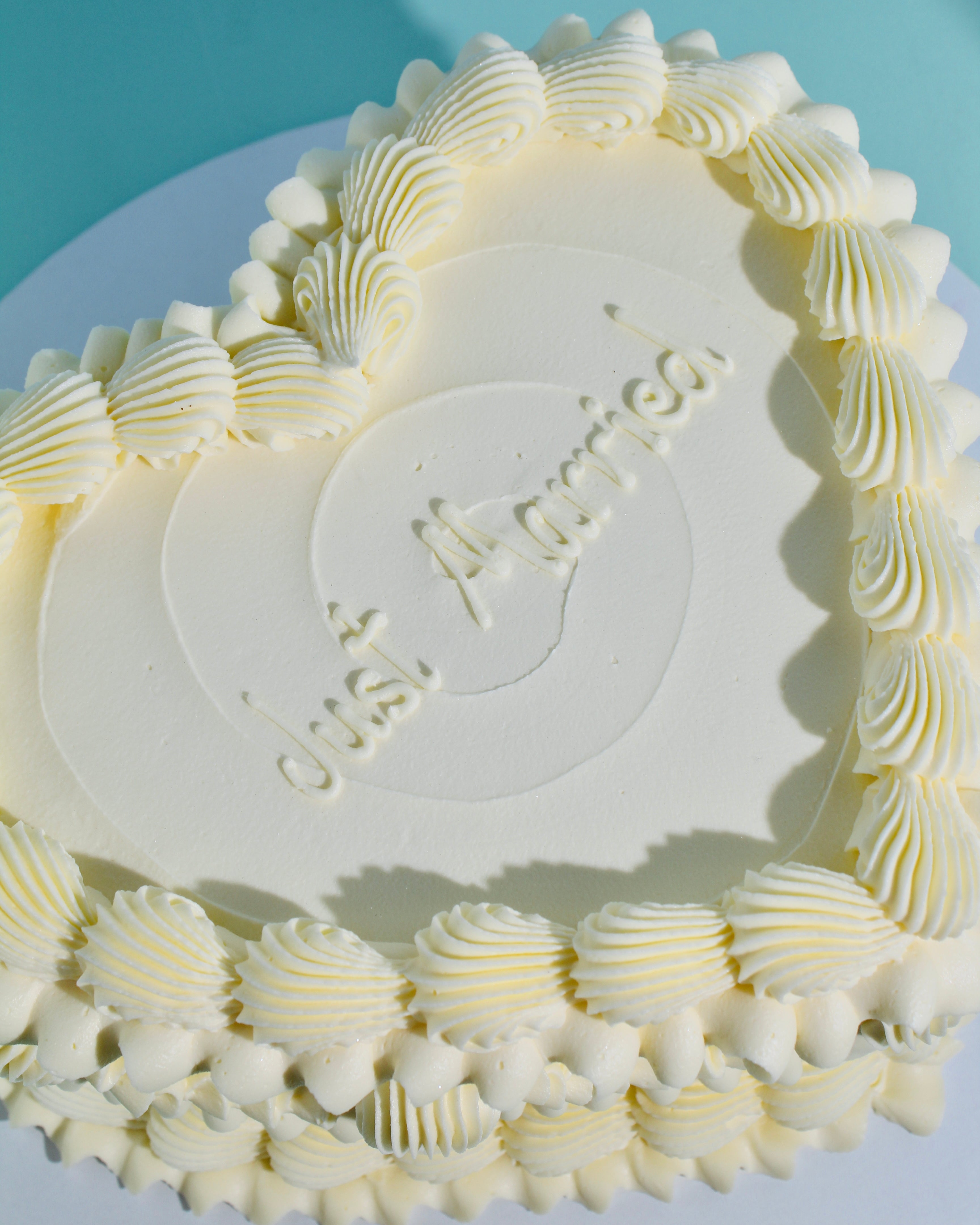 Design Your Own Vintage Cake