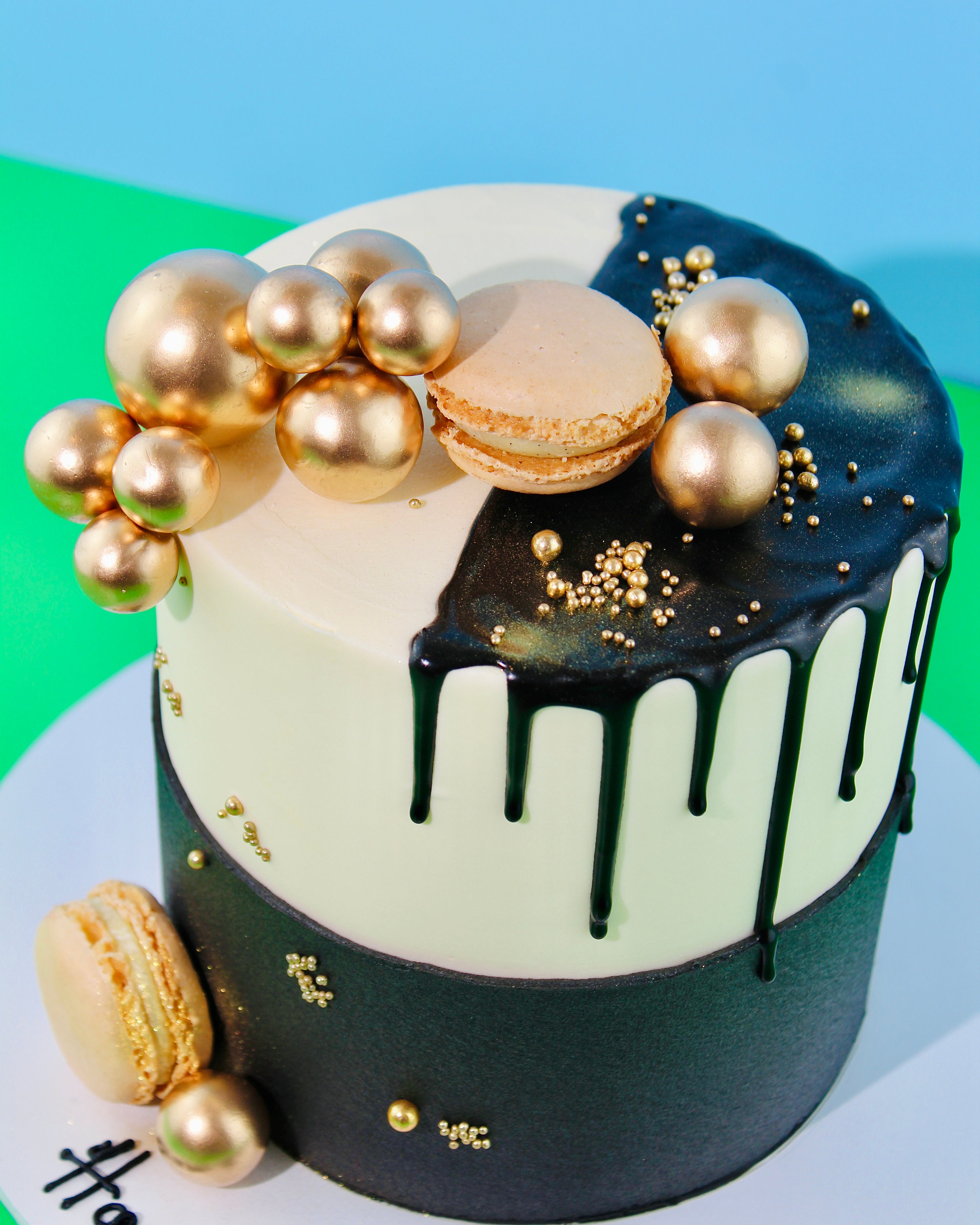 Half Drip Cake