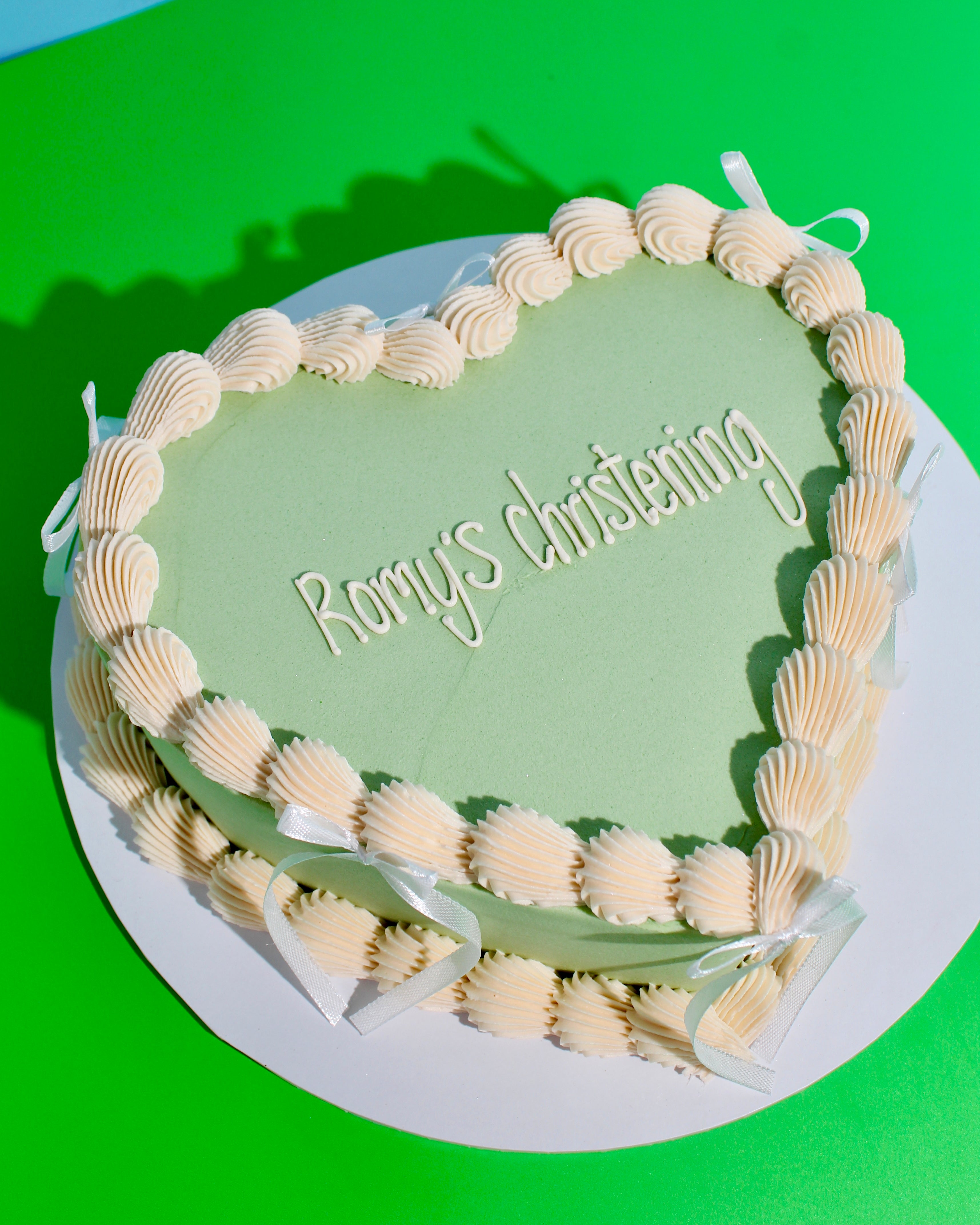 Heart-Shaped Mini Message Bow Cake