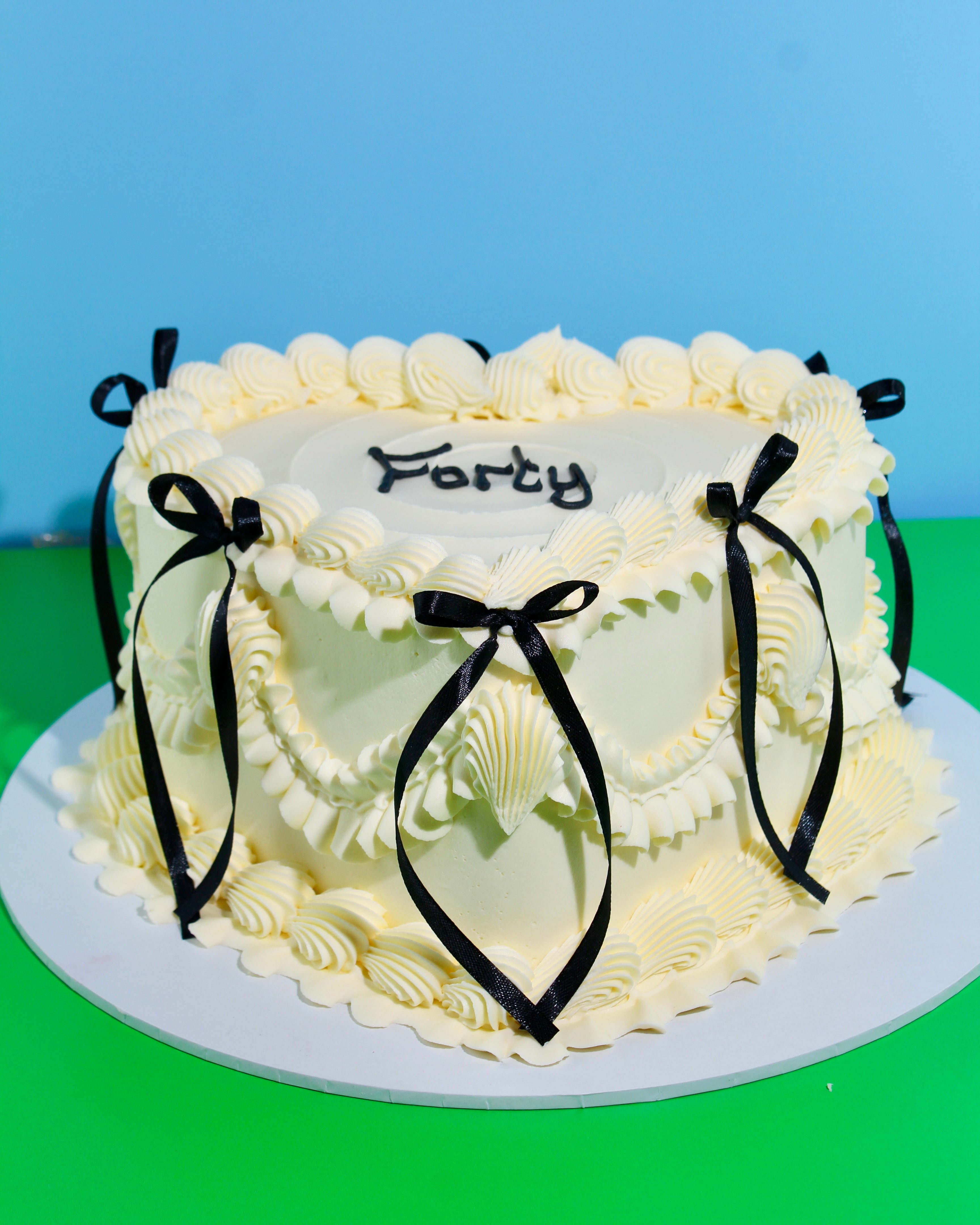 Design Your Own Vintage Heart Cake