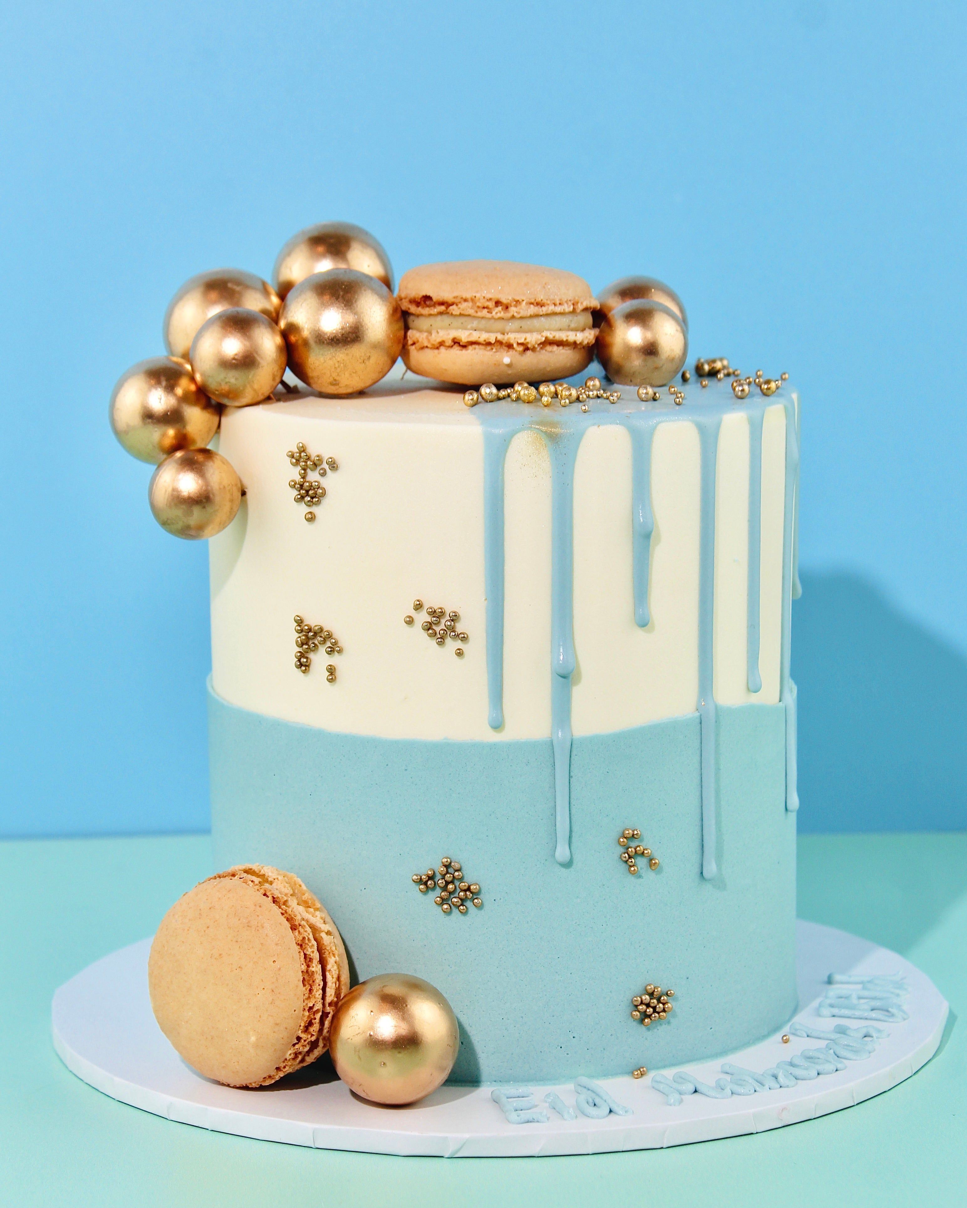 Half Drip Cake