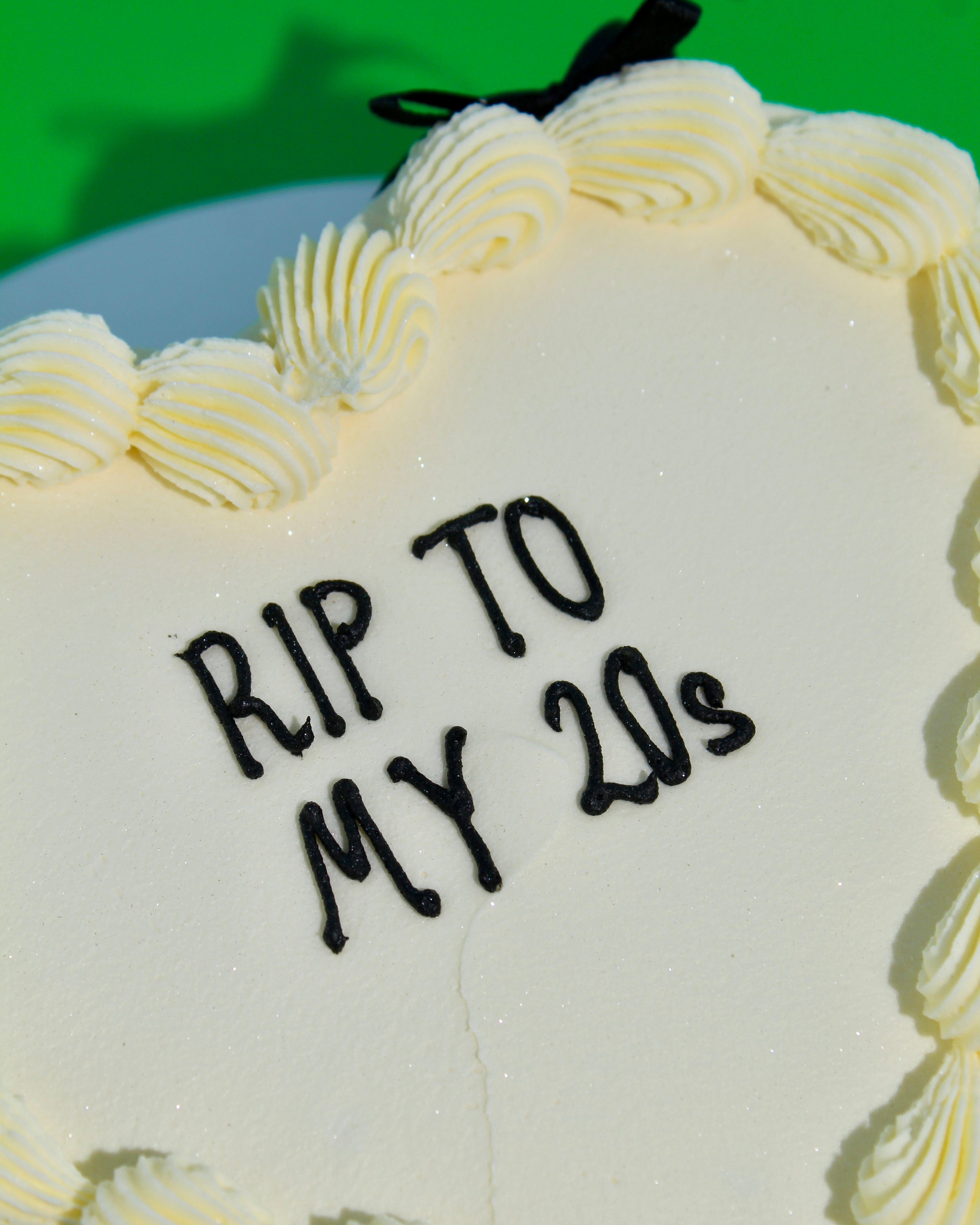 Heart-Shaped Mini Message Bow Cake