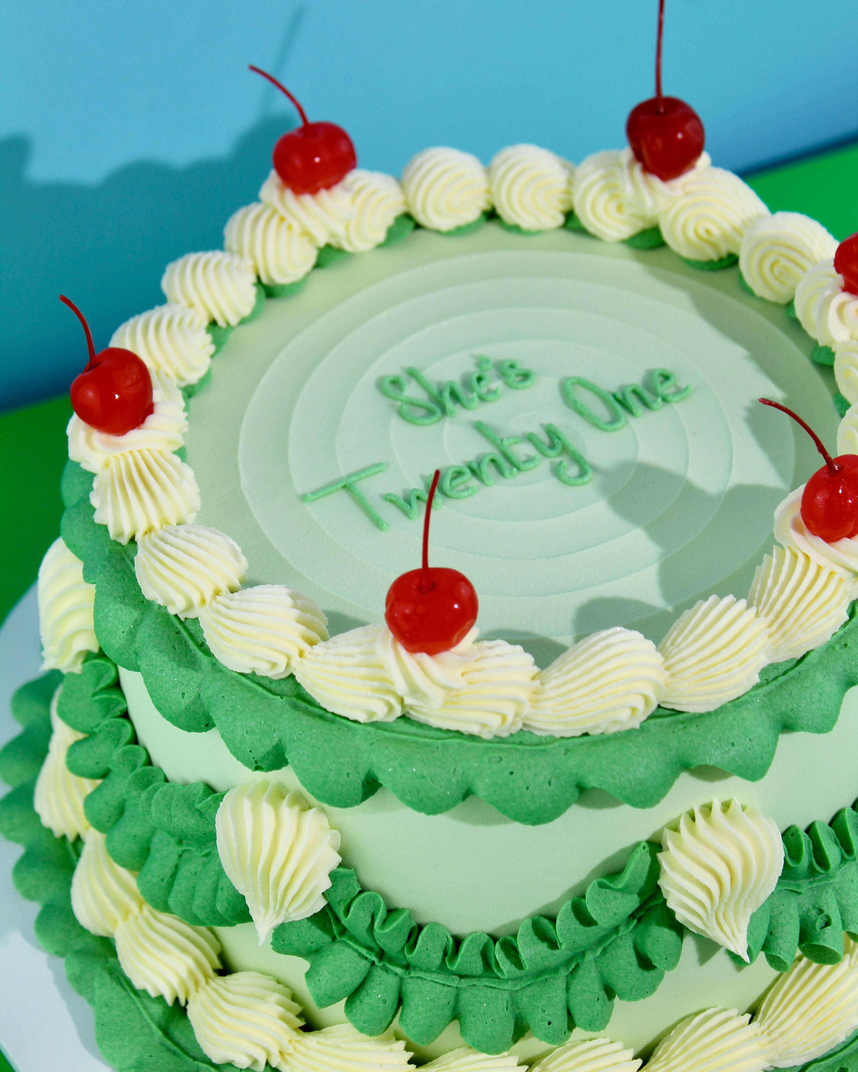 Design Your Own Vintage Cake