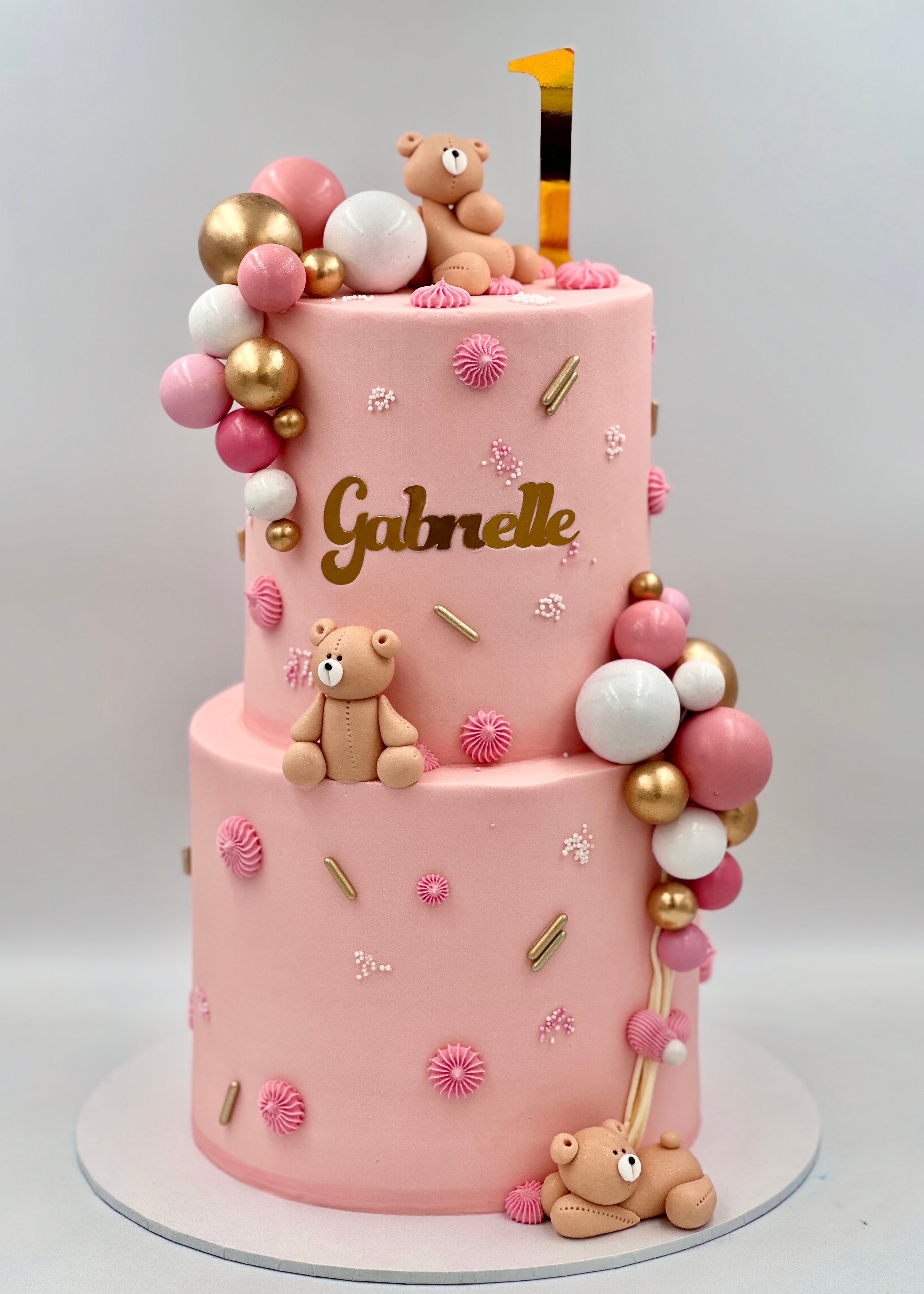 Teddy Bear Cake, Lakwimana